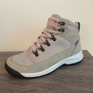 Danner Adrika Boot- SIZE 7 - Plaza Taupe - USED